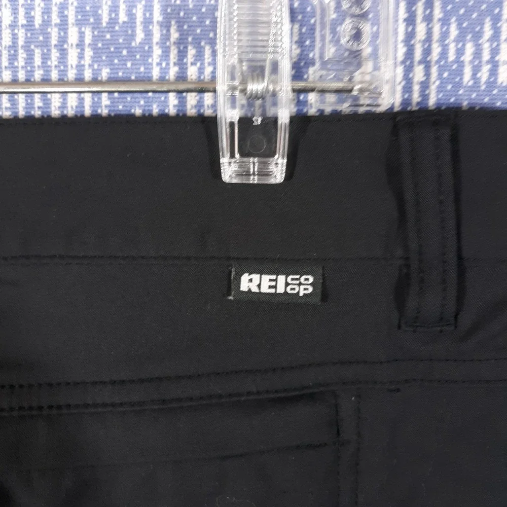 REI Hiking Pants Mens 36 x 30 Regular Fit Black Flat Front